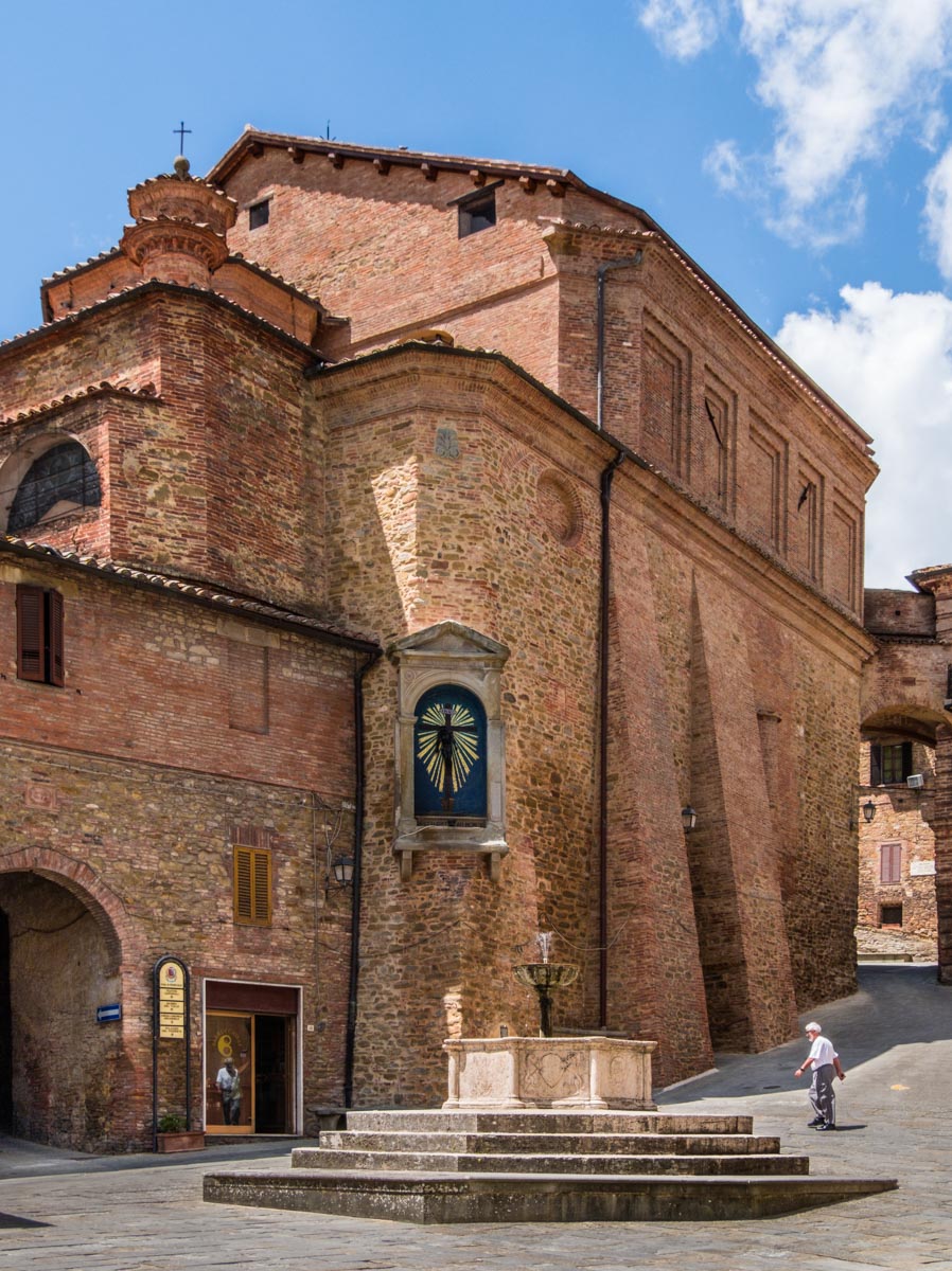 Panicale, Italy.  Photo by Barry Schwartz